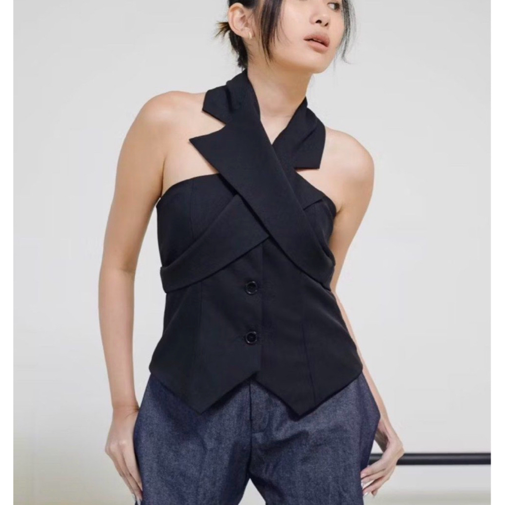 nine studio vest
