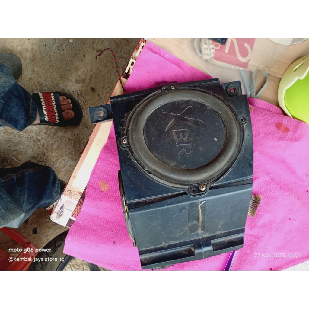 speaker subwoofer xbr Polytron 4inch bekas normal