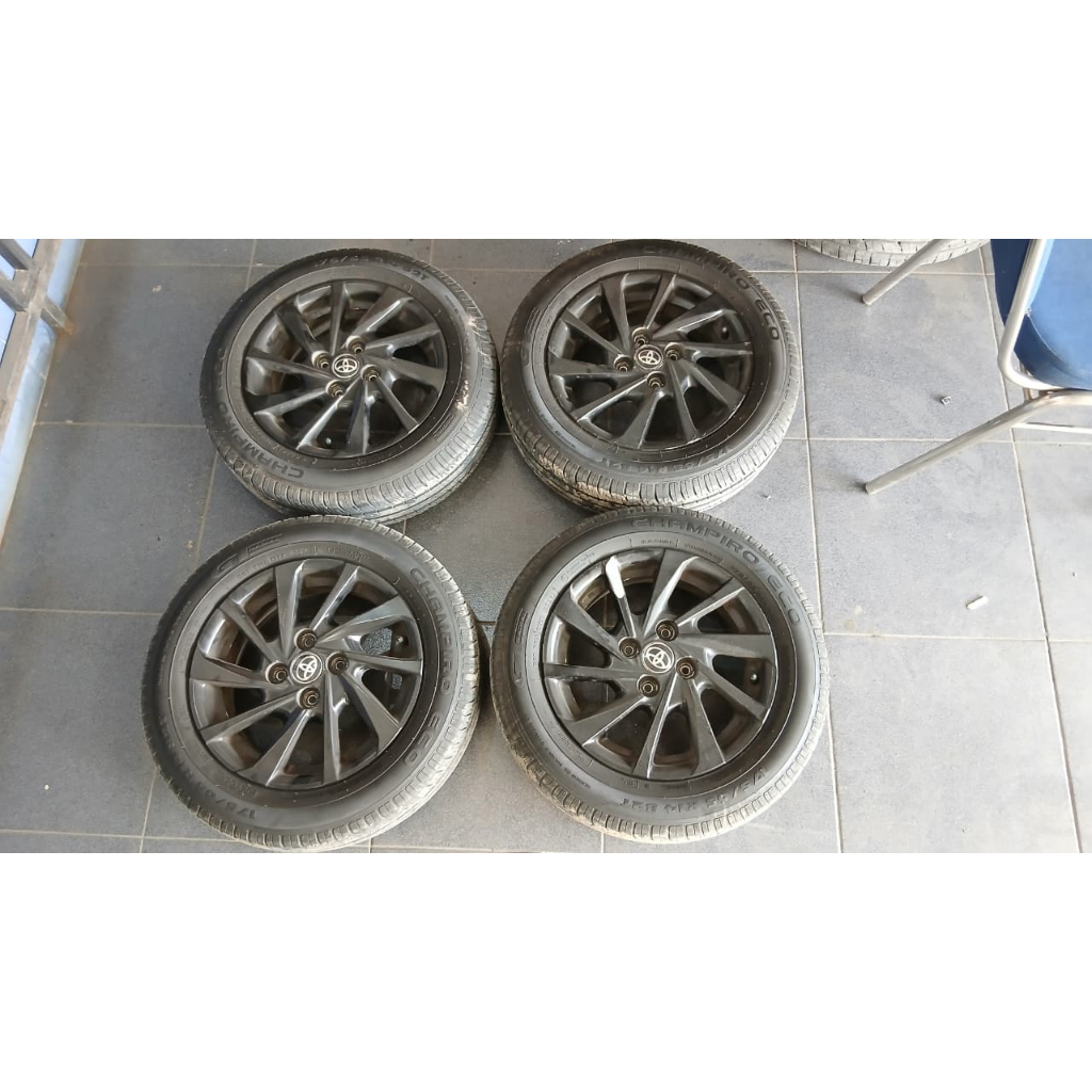 Velg Mobil Bekas OEM Ring 14 Copotan Toyota AGYA Pcd 4x100 Murah Plus Ban 175/65 R14 Kota Semarang