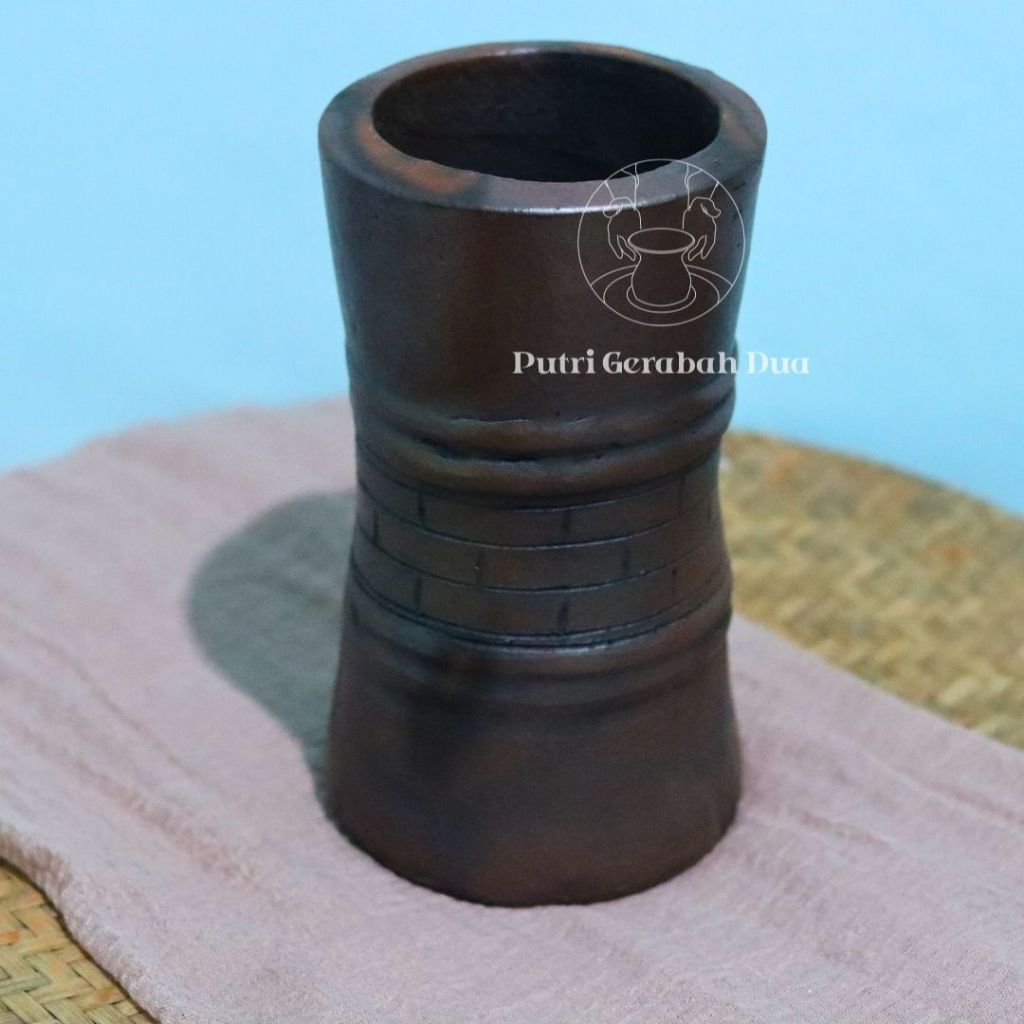 Vas Bunga Palsu / Vas Bunga Artificial / Vas Bunga Bambu Air / Vas Tanah Liat