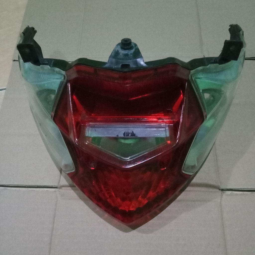 REPEKTOR LAMPU BELAKANG HONDA BEAT FI ORIGINAL COPOTAN TANPA KABEL