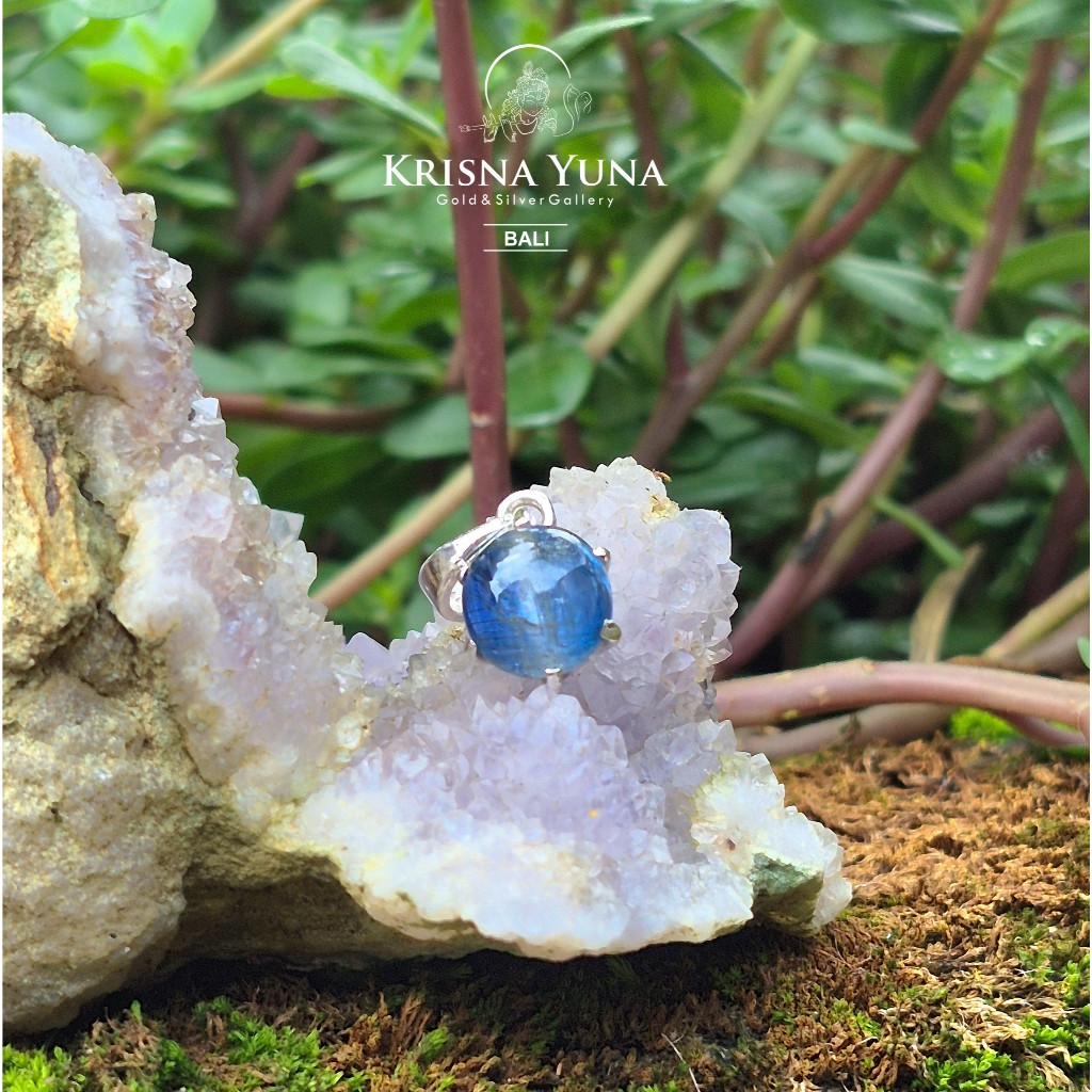 Natural Kyanite Pendant