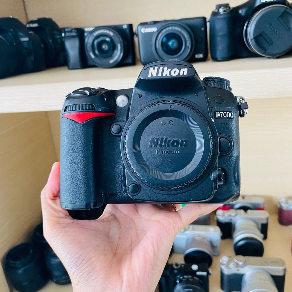 KAMERA NIKON D7000