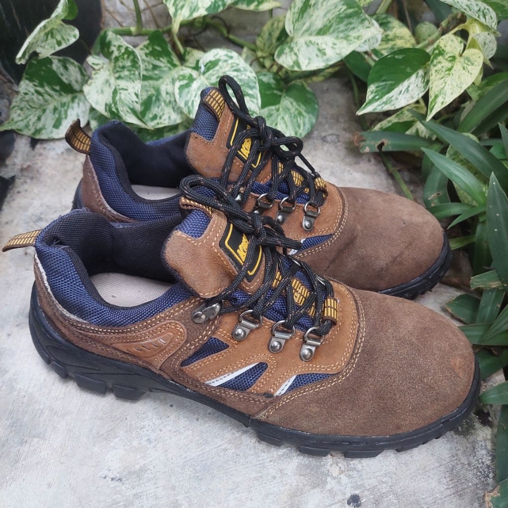 sepatu safety second krisbow size 41(26cm)