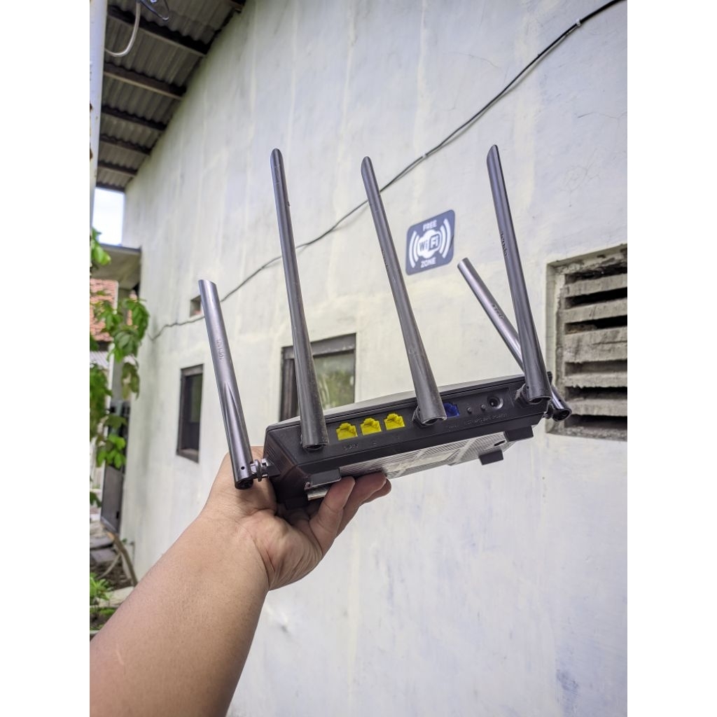 Router Tenda AC7