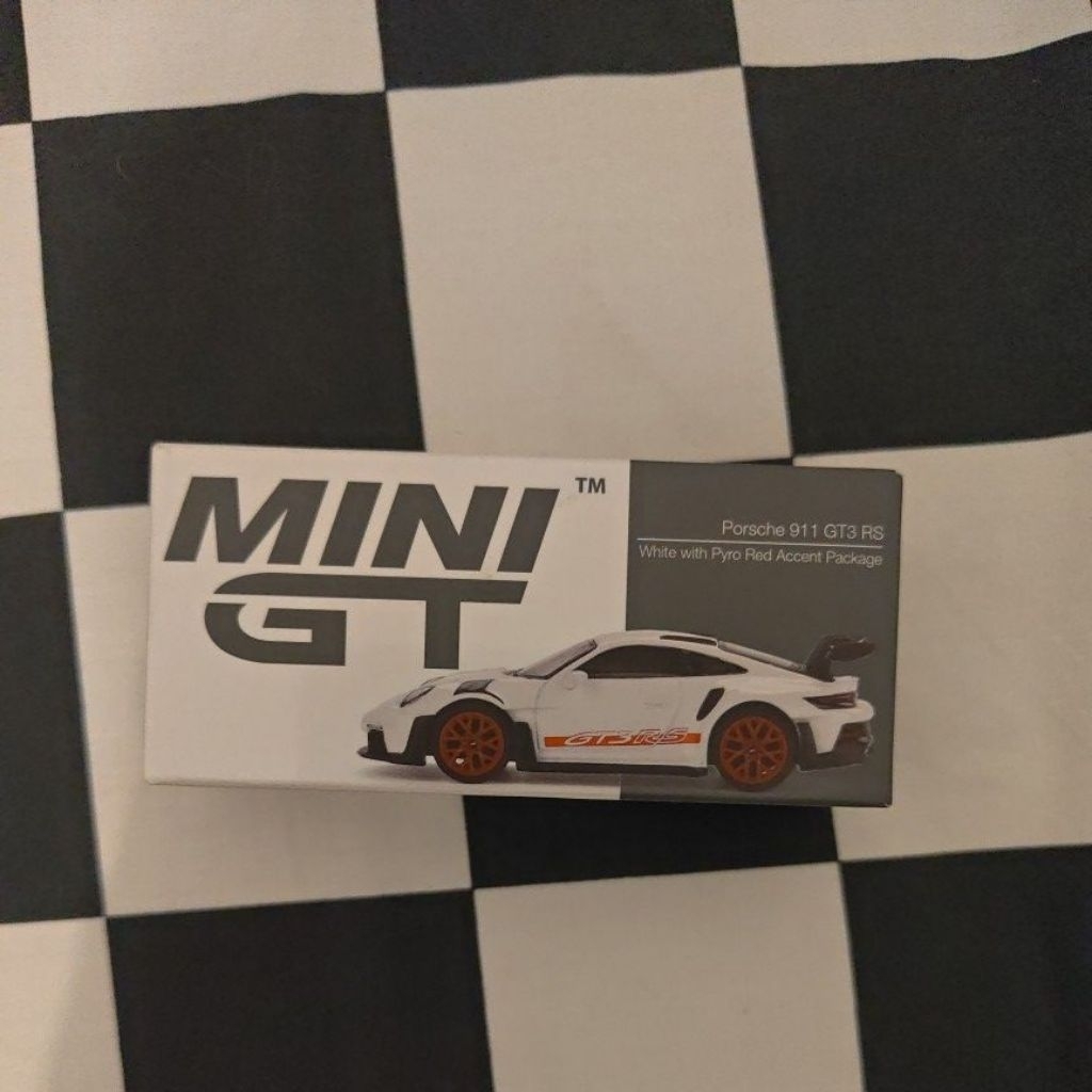 Mini GT Porsche 911 GT3 RS (Veleg ganti)