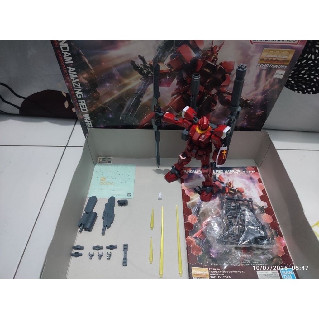 MG GUNDAM AMAZING RED WARRIOR BANDAI (SUDAH RAKIT)