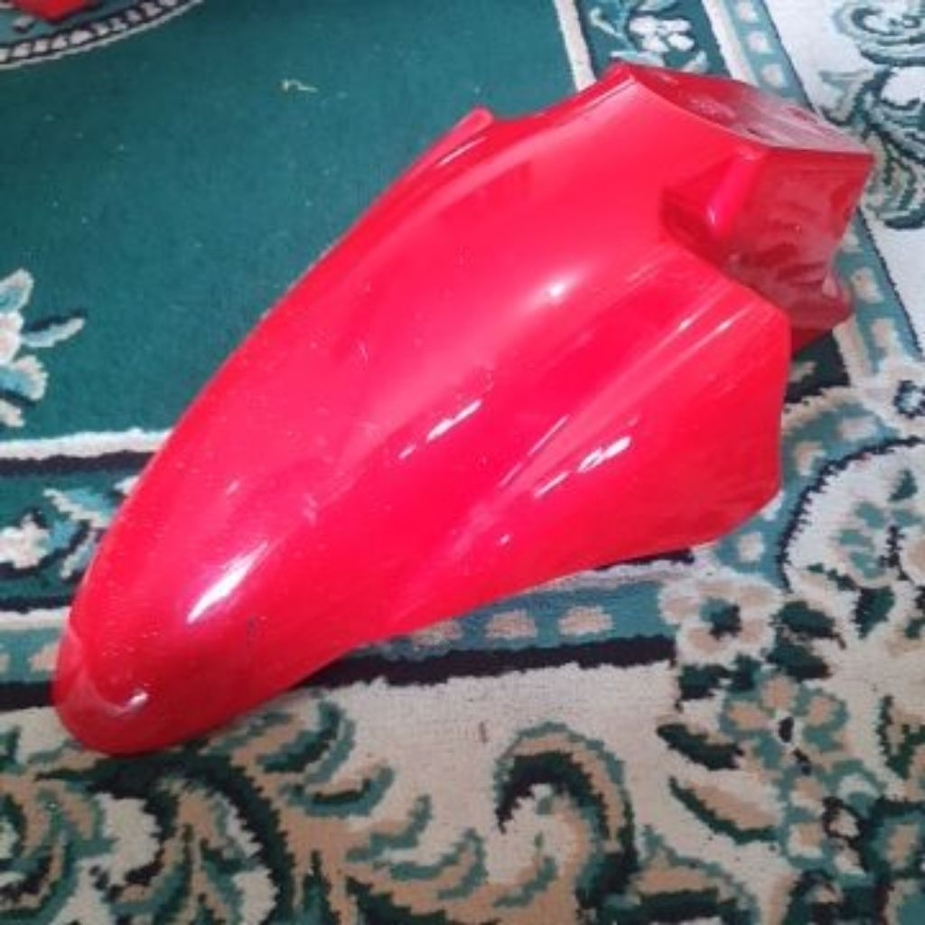 Body Spakbor depan cat baru merah suzuki Spin125 (second)