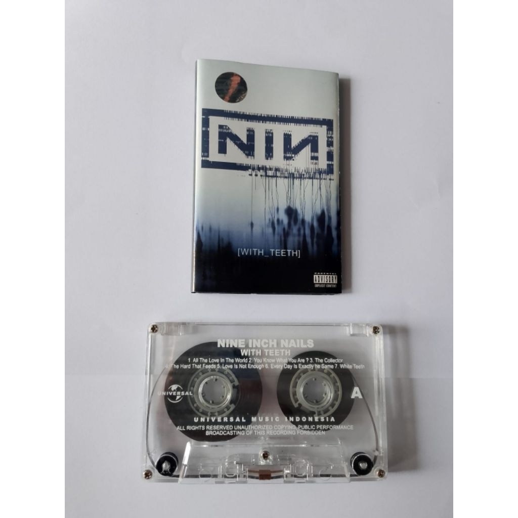 kaset pita original nine inch nail - with teeth