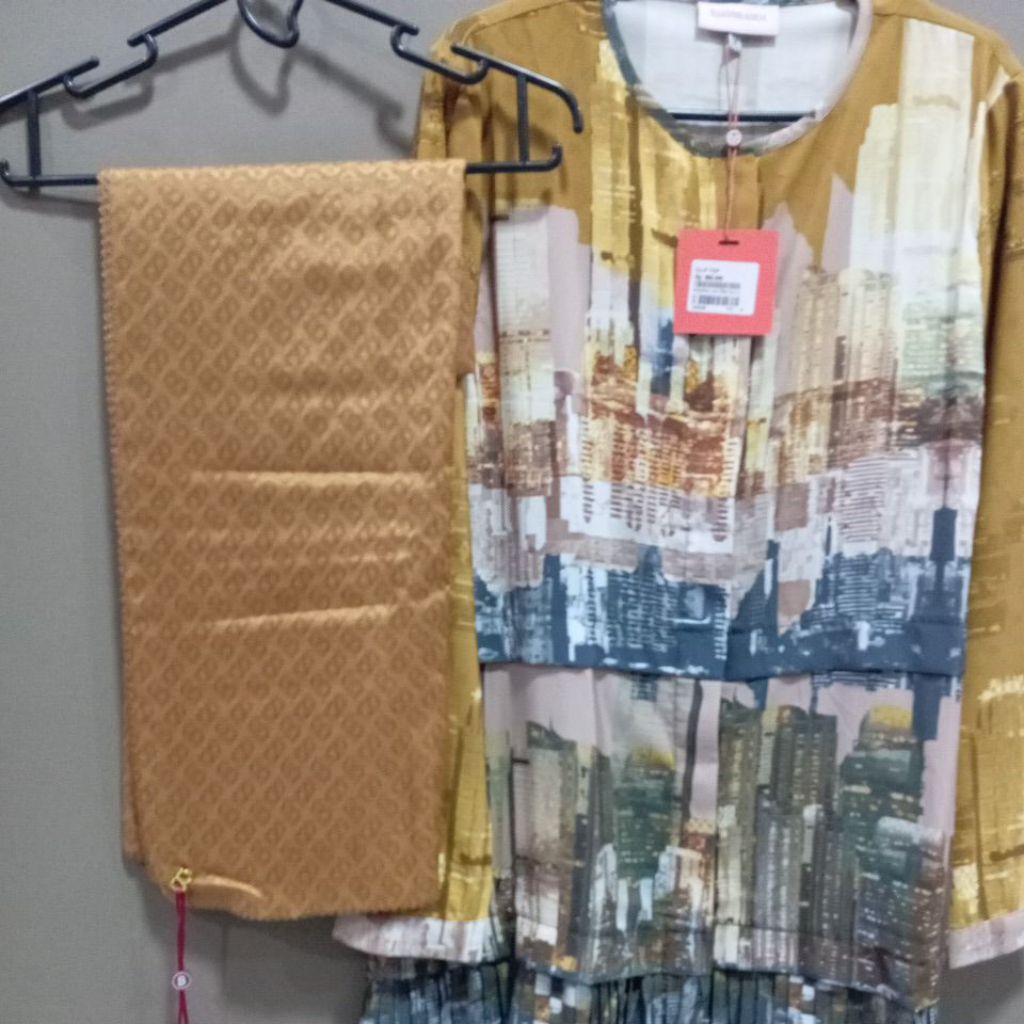 Berdua tunik RiaMiranda dan Tapis buttonscraves ( NEW SEMUA)