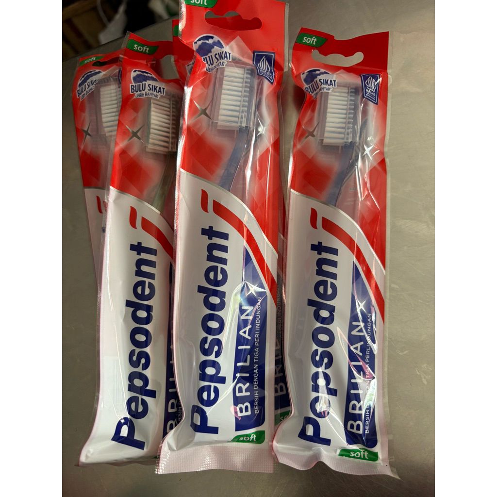 Sikat Gigi Brilian Pepsodent