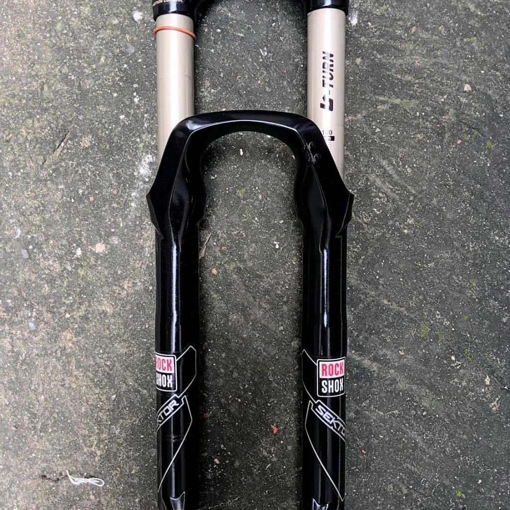 Fork Sepeda Rockshox Sektor U-Turn 100-140mm