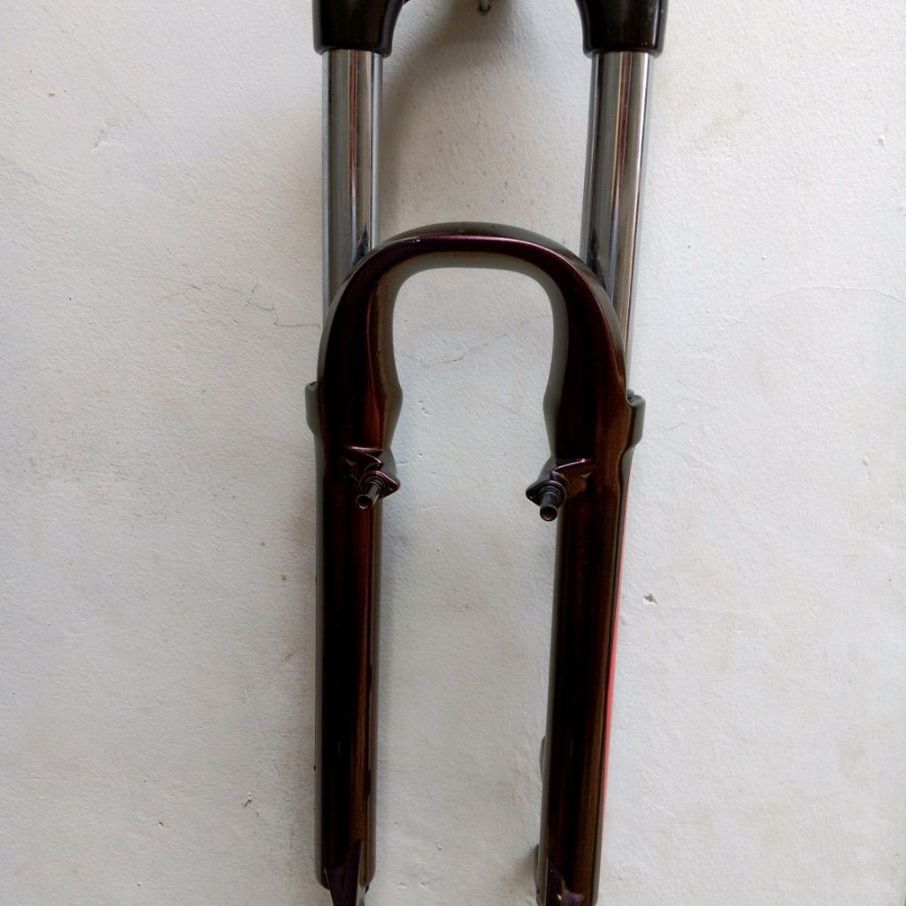 Fork Sepeda Rockshox XC28 150mm