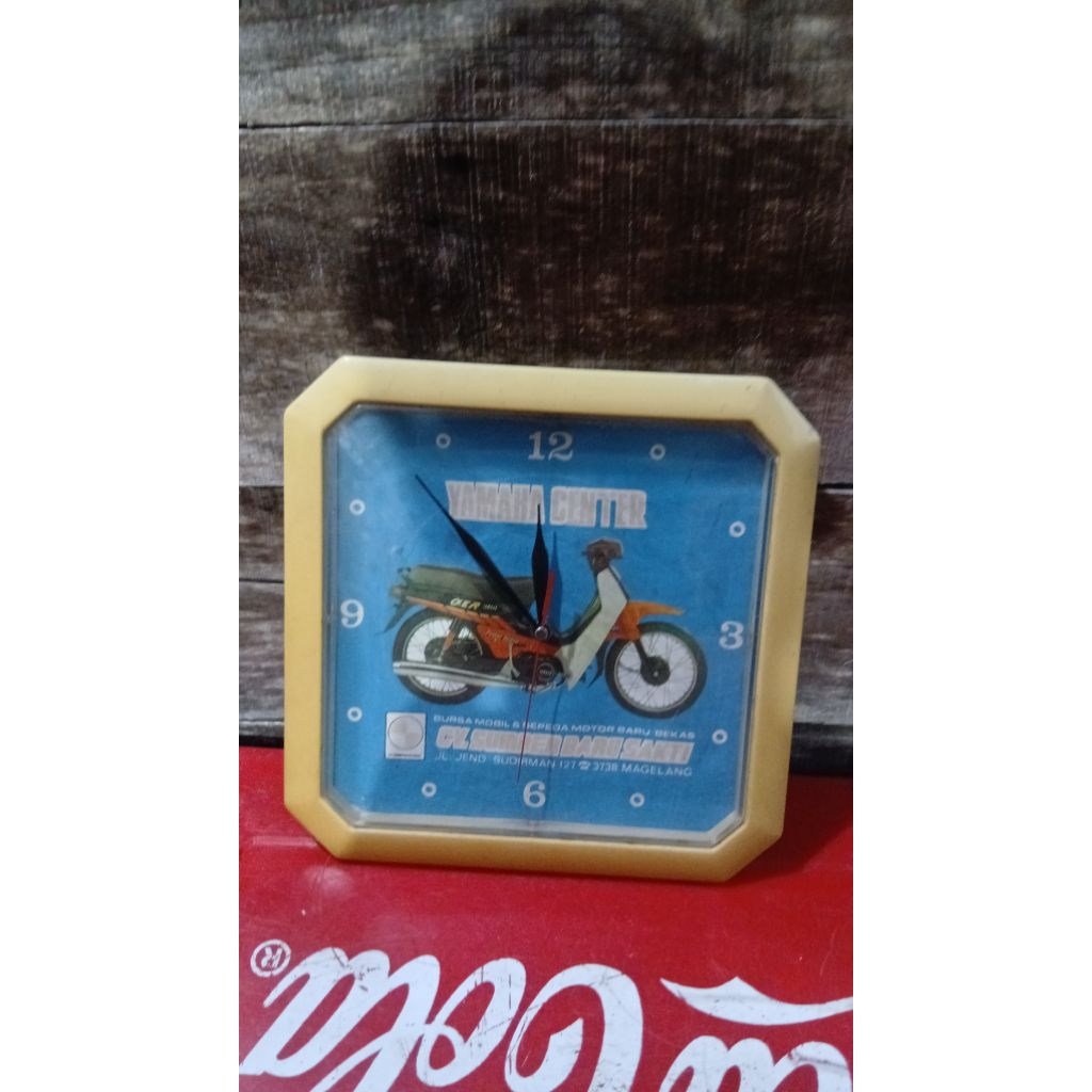 Jam dinding imlan 145k jadul antik kuno lawas vintage display hidup normal