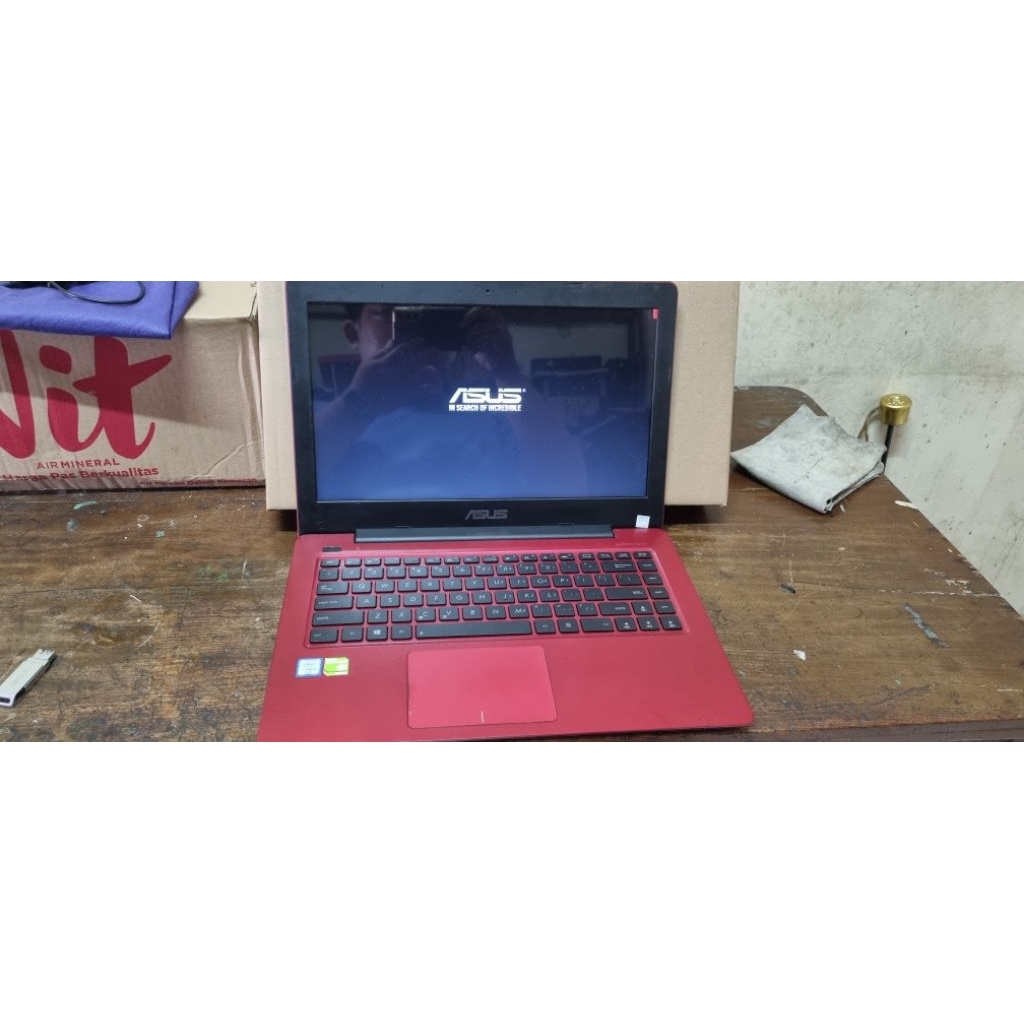 Laptop Asus A456UR intel core i5 6200U ram 12gb ssd 256gb dual vga intel hd  geforce 930MX 2gb