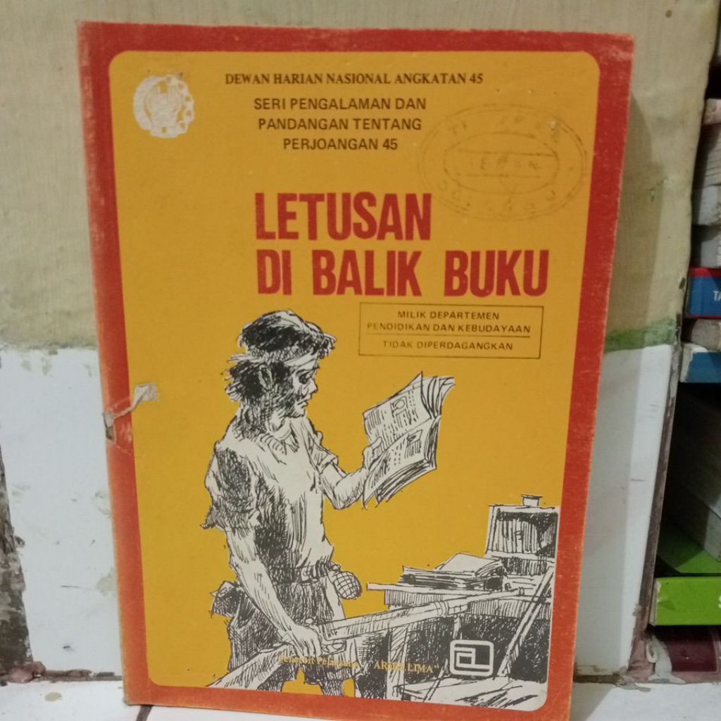 letusan dibalik buku