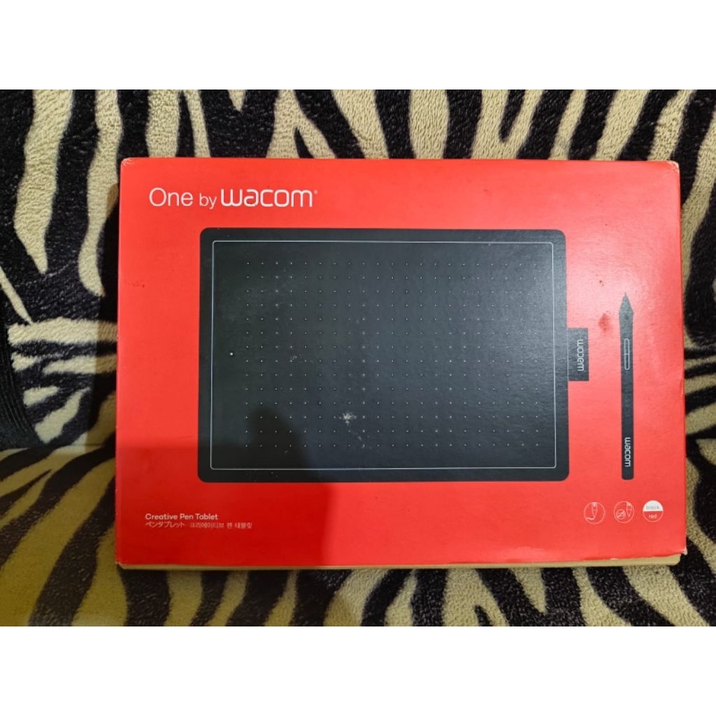 One by Wacom Medium CTL-672 [preloved/bekas/second]