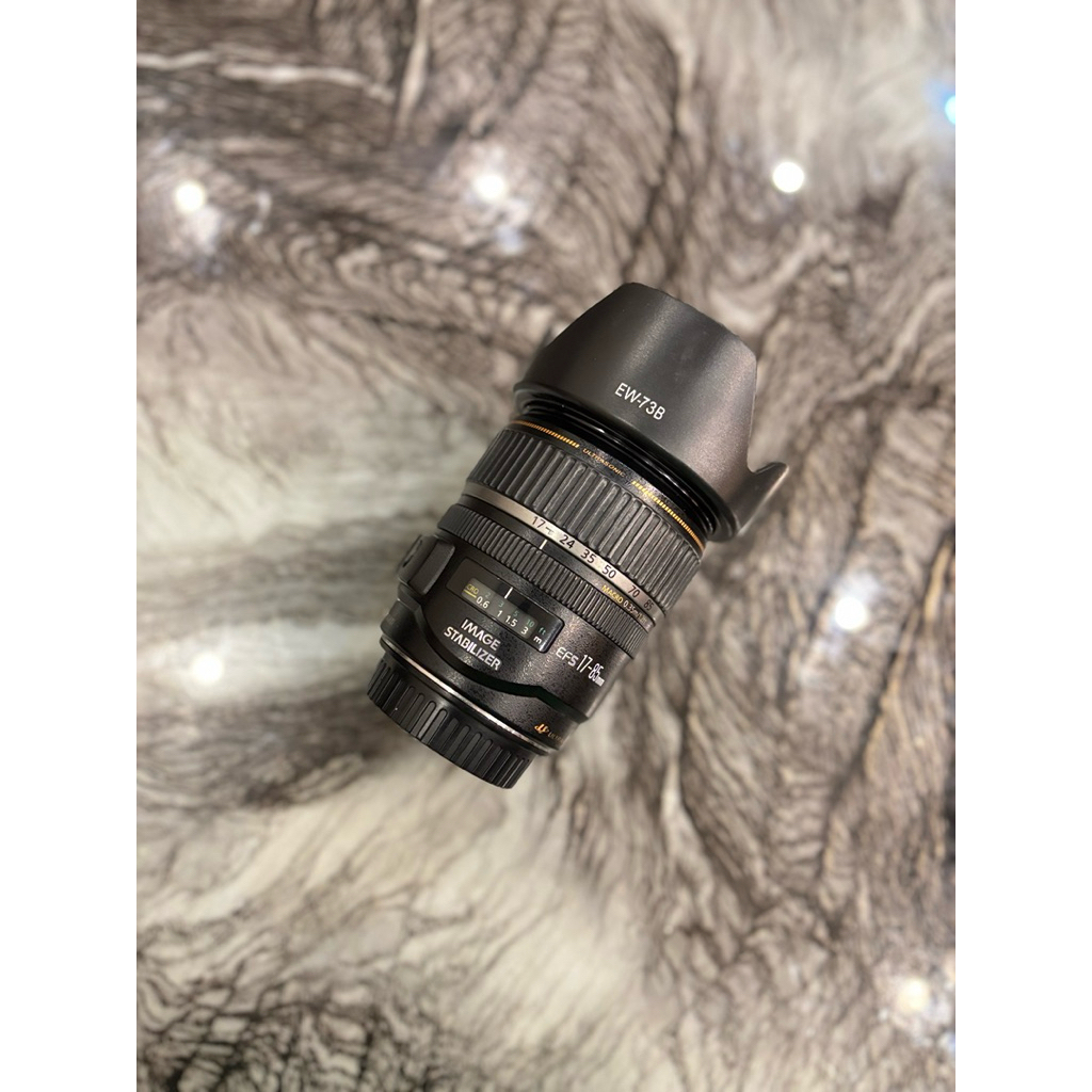 Canon EFS 17 85mm IS USM Like New