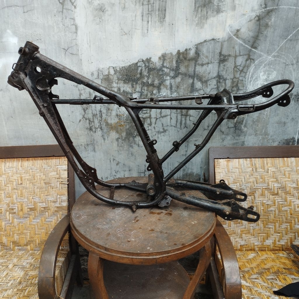 Original NOS Rangka Dt100 Baru Utuh Belum Pernah Terpakai Nomer Masih Blank Frame Arm Trail Enduro S