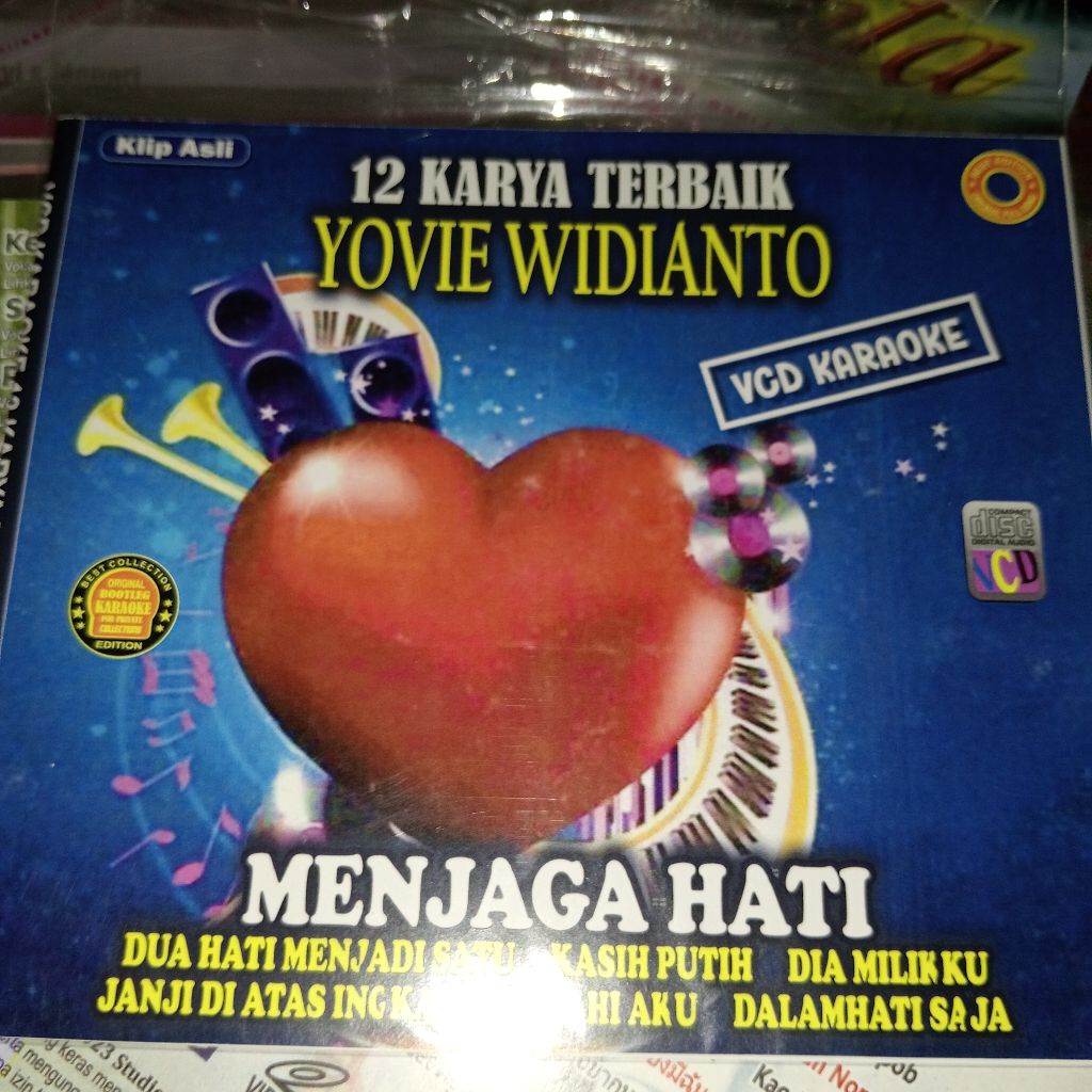 VCD KARAOKE POP 12 KARYA TERBAIK YOVIE WIDIANTO