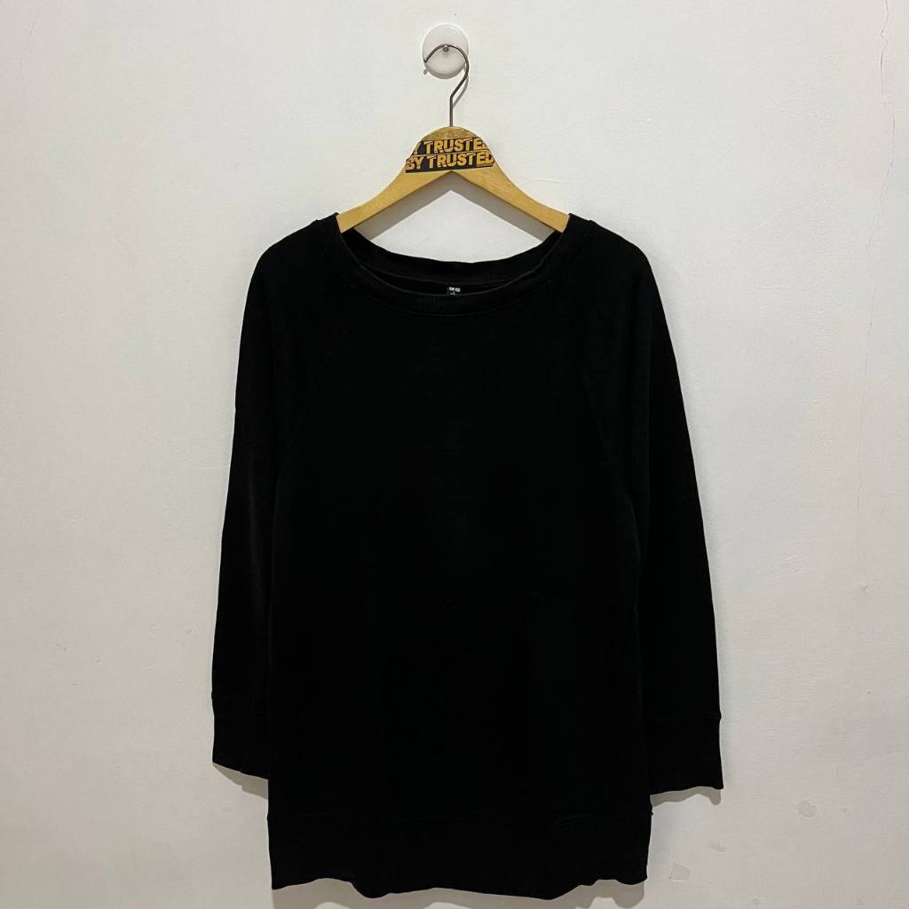 [PROMO 2.2 SALE] - Long Sleeve CN UNIQLO - Kaos Lengan Panjang UNIQLO - Hitam Polos [size L]