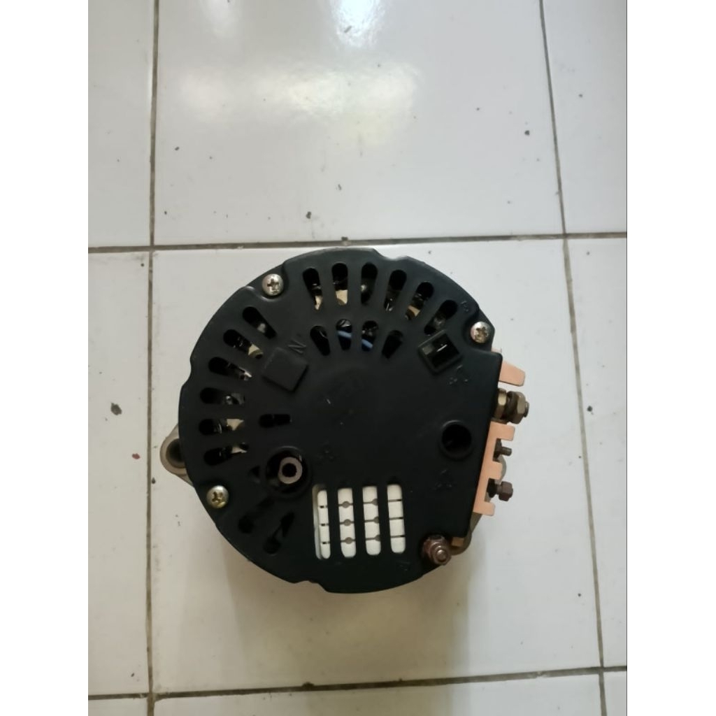 Alternator 24 Volt 70 Ampere