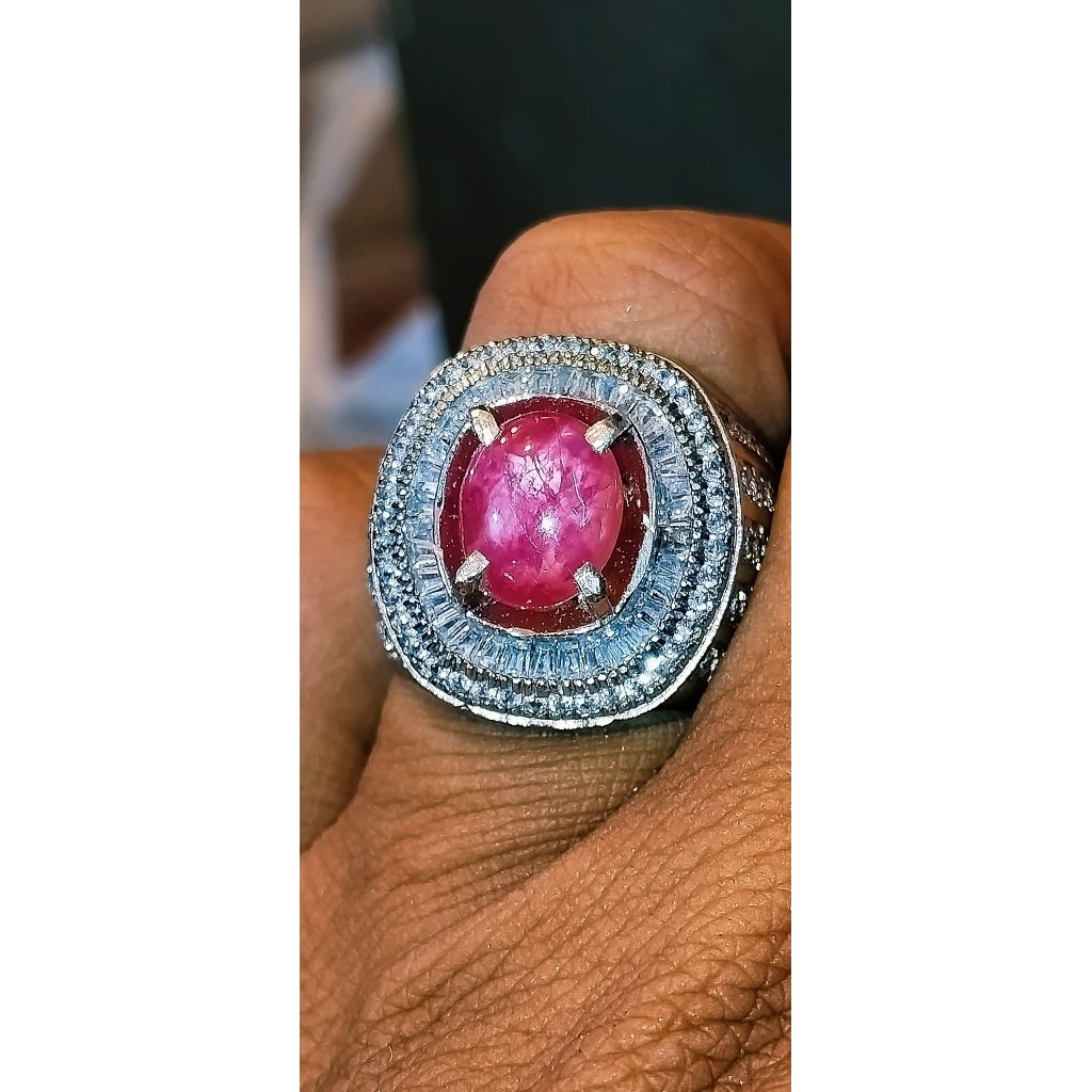 Ruby star Burma belang belang