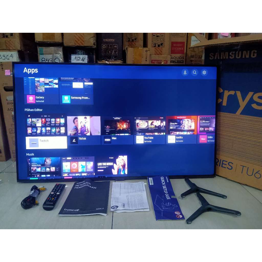 TV LED Samsung 43 inci 4K UHD SMART TV Youtube Digital TV Kondisi bekas pemakaian masih segel 4010F