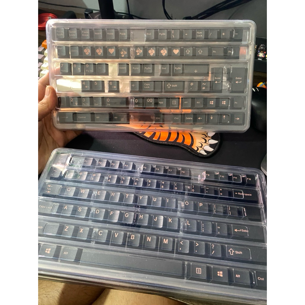 epbt black on pink like new
