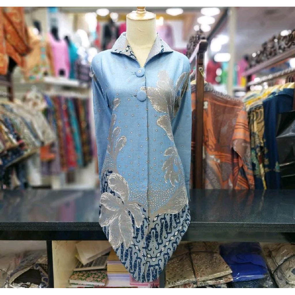 Batik-Gedung-Agung-Batik-Tunik-Wanita