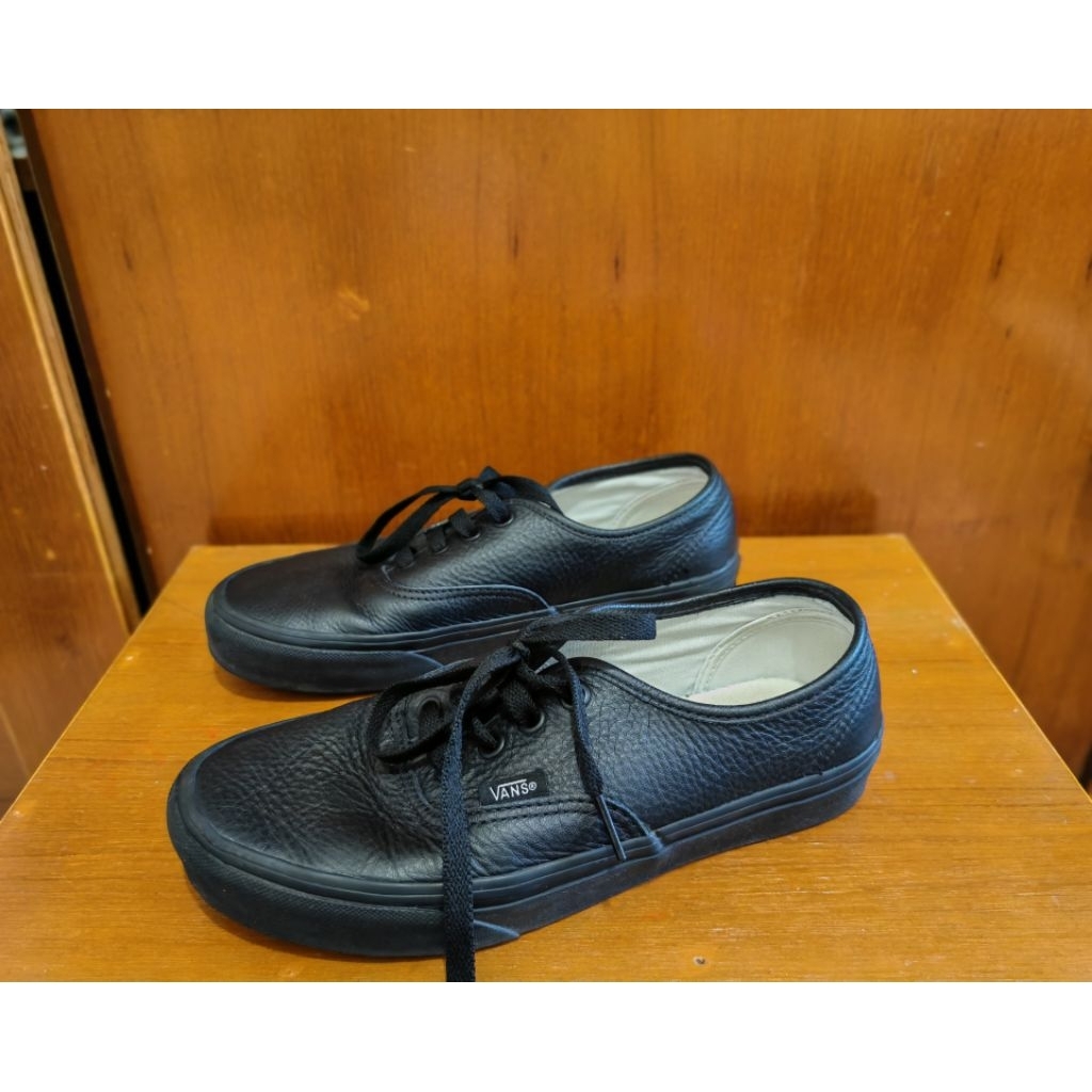 sepatu vans all black leather original