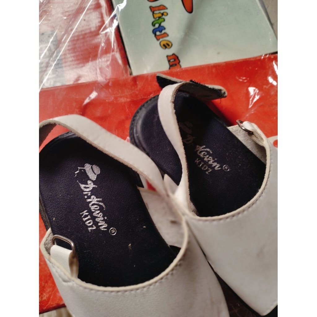 sandal anak preloved Dr.kevin