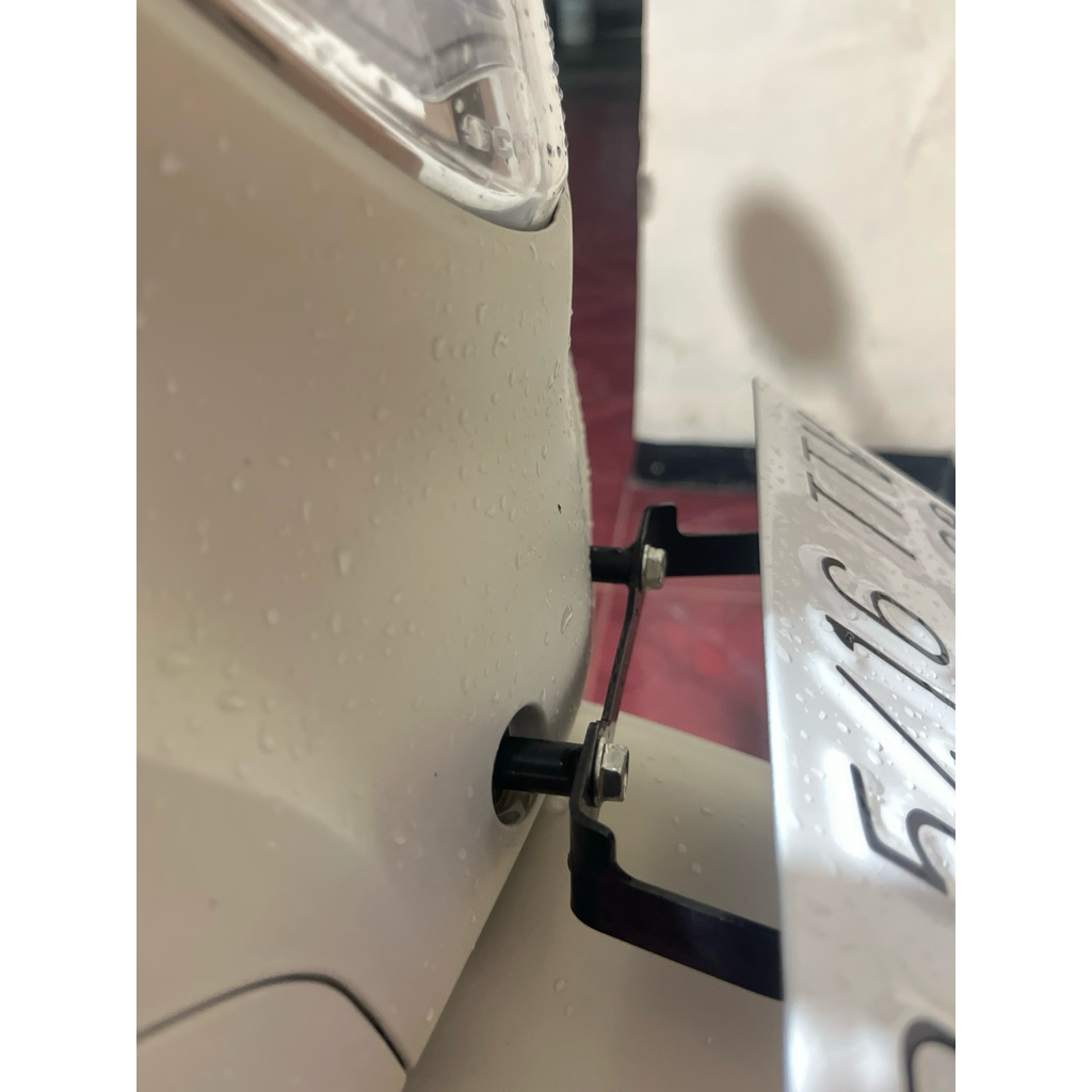 baut breket plat nomer scoopy prastige steanlees /kunci heng thailand ( isi 2 )