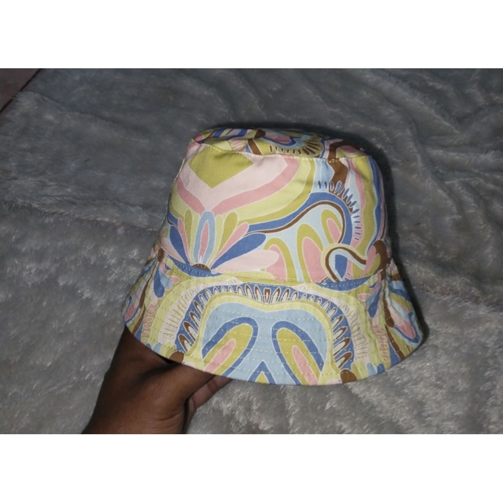 Topi Bucket ZARA size 55 - 56cm Second