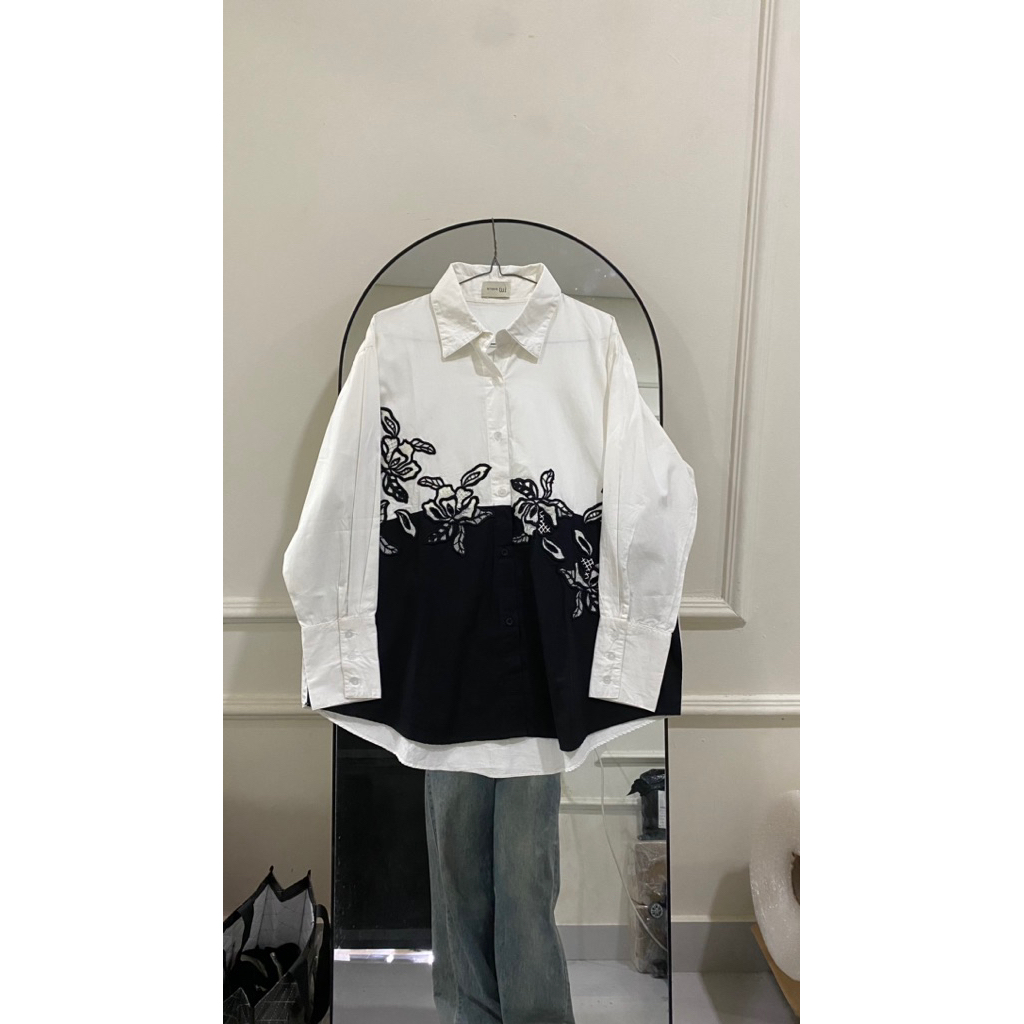 Studio tui theresia shirt black