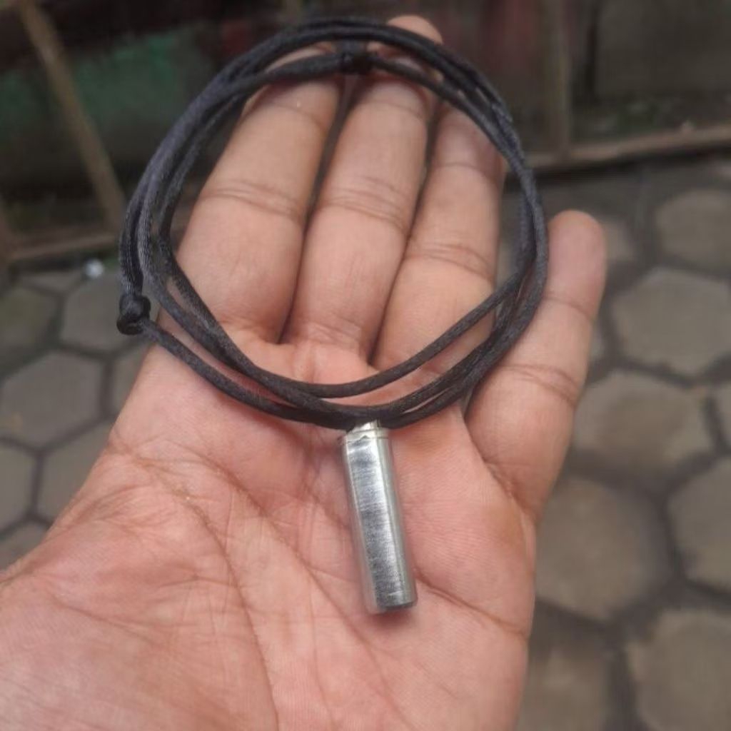 kalung pendant tali hitam bandul liontin tabung titanium