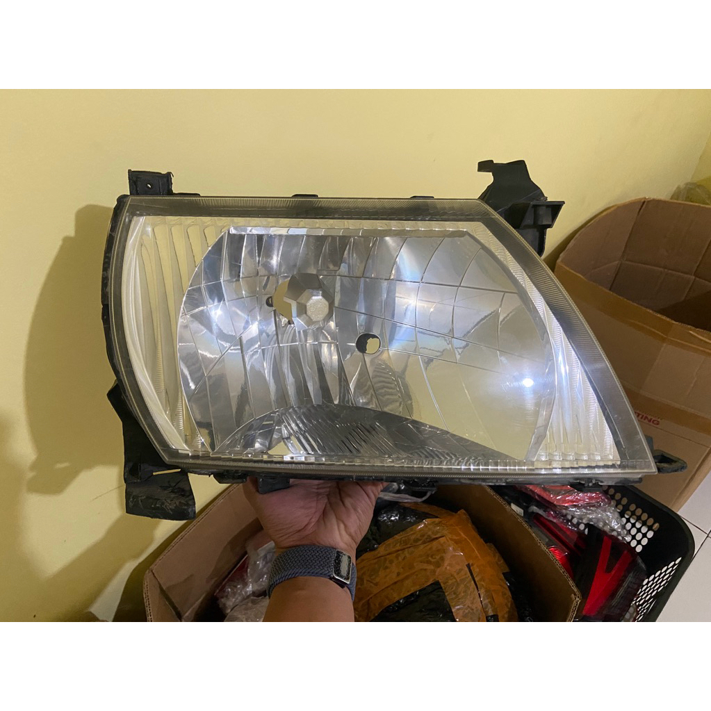 Headlamp Toyota Kijang Kapsul 2003 Original