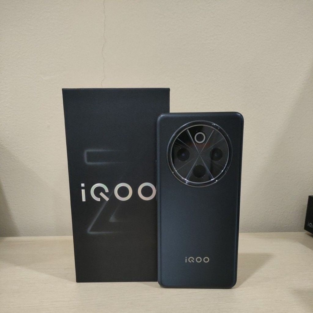 Handphone IQOO Z10 5G Ram 12 512GB
