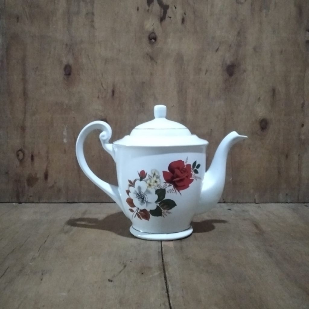 Teko tea/coffee motif bunga mawarjadul antik vintage lawas kuno