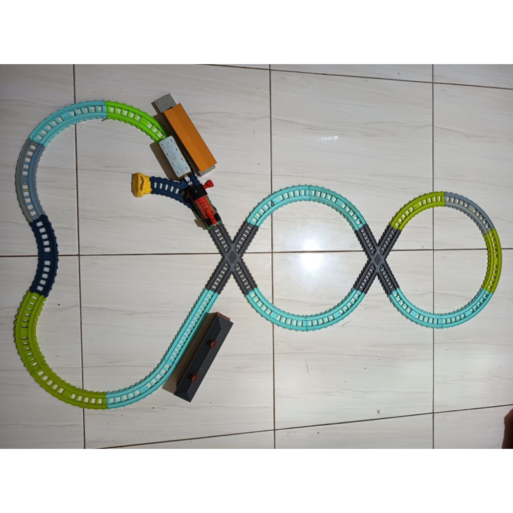 mainan anak kereta thomas, track master original MATEL