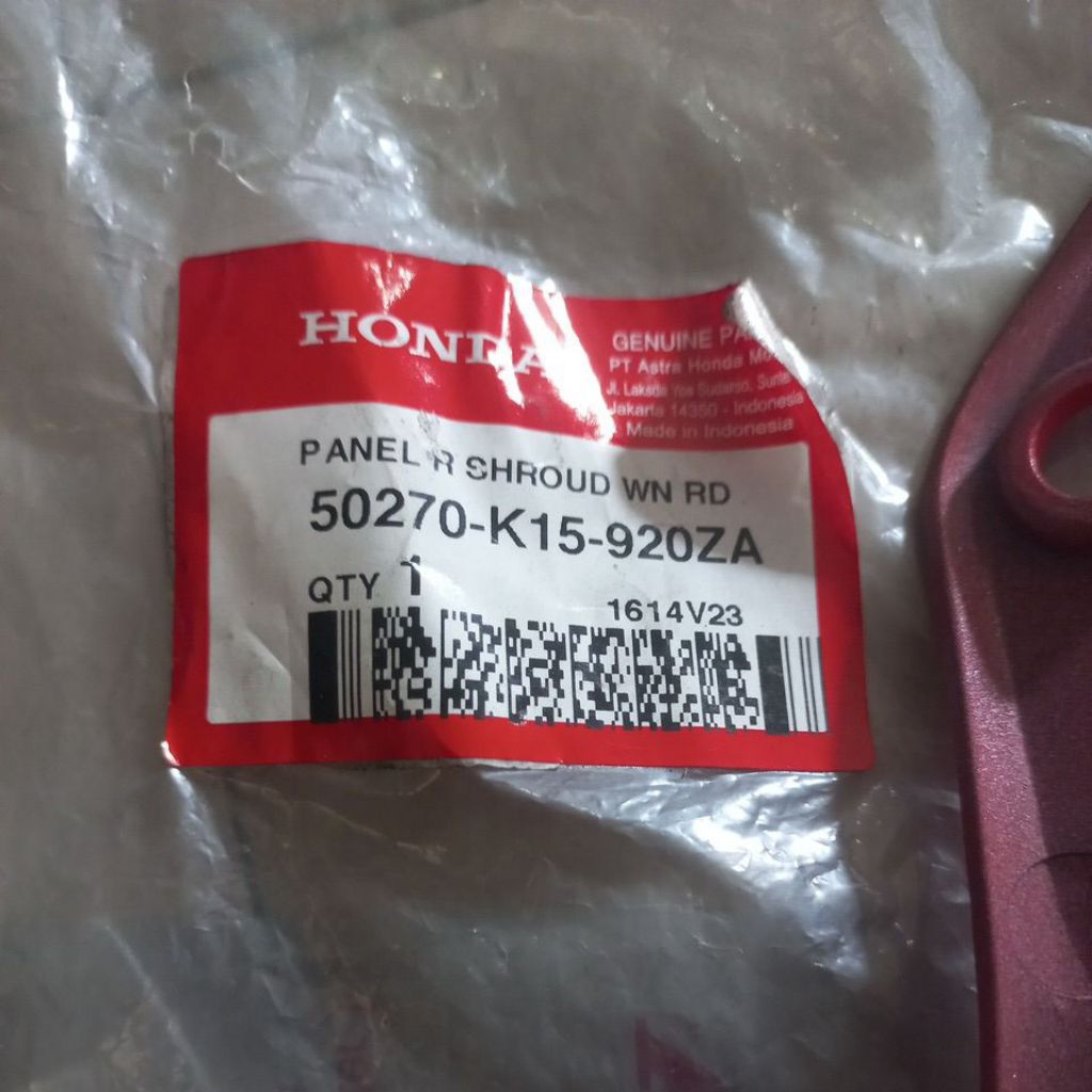 50270K15920ZA – PANEL R SHROUD (WN RD), COVER BODI DEPAN ATAS KANAN MERAH CB 150R NEW ORI AHM