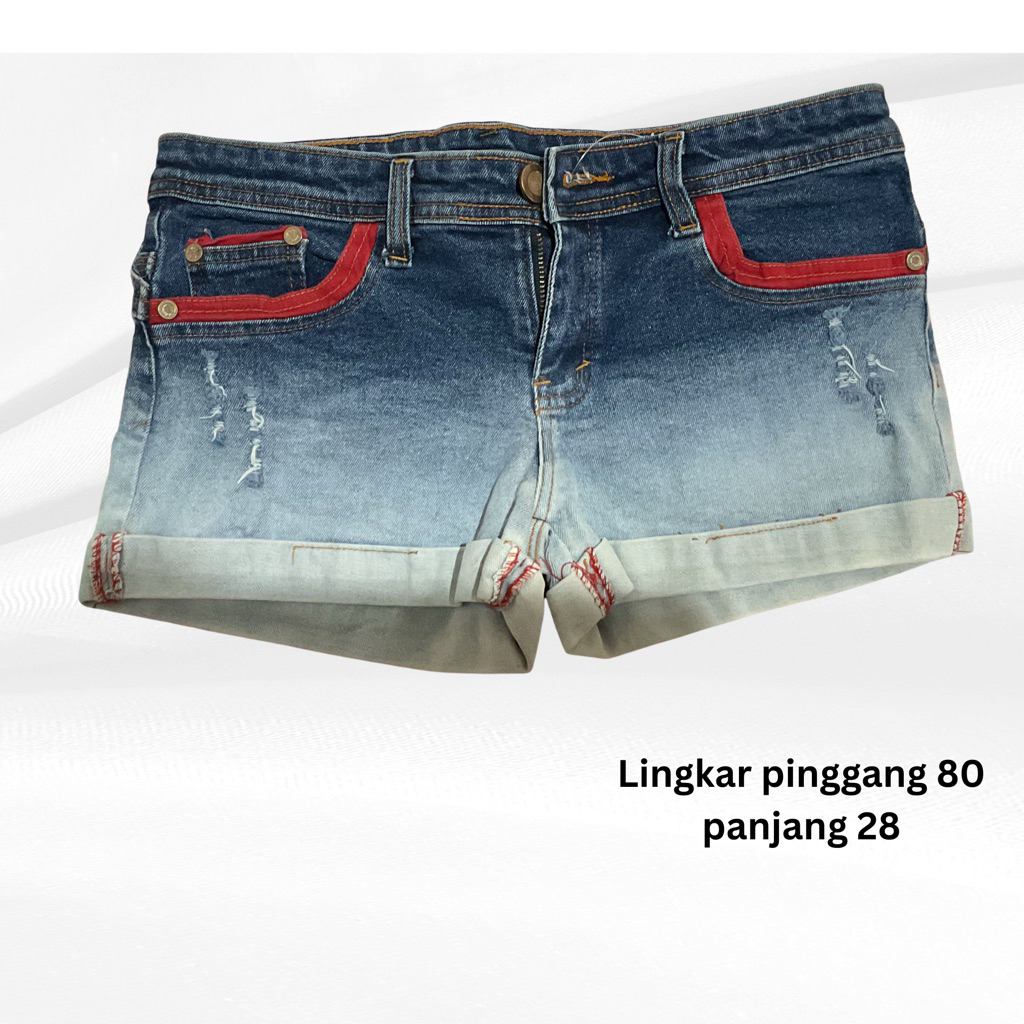 celana pendek wanita dewasa jins