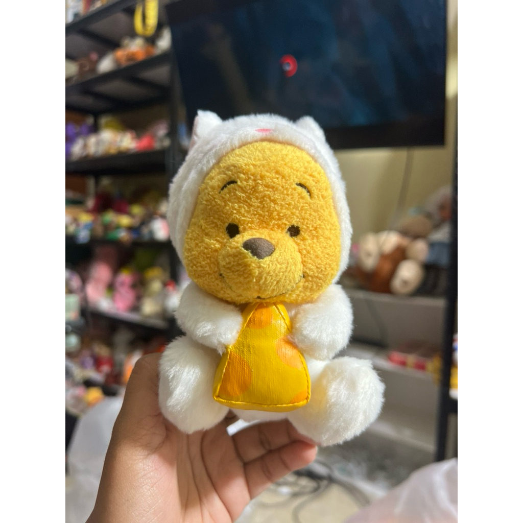 boneka winnie the pooh kostum kelinci