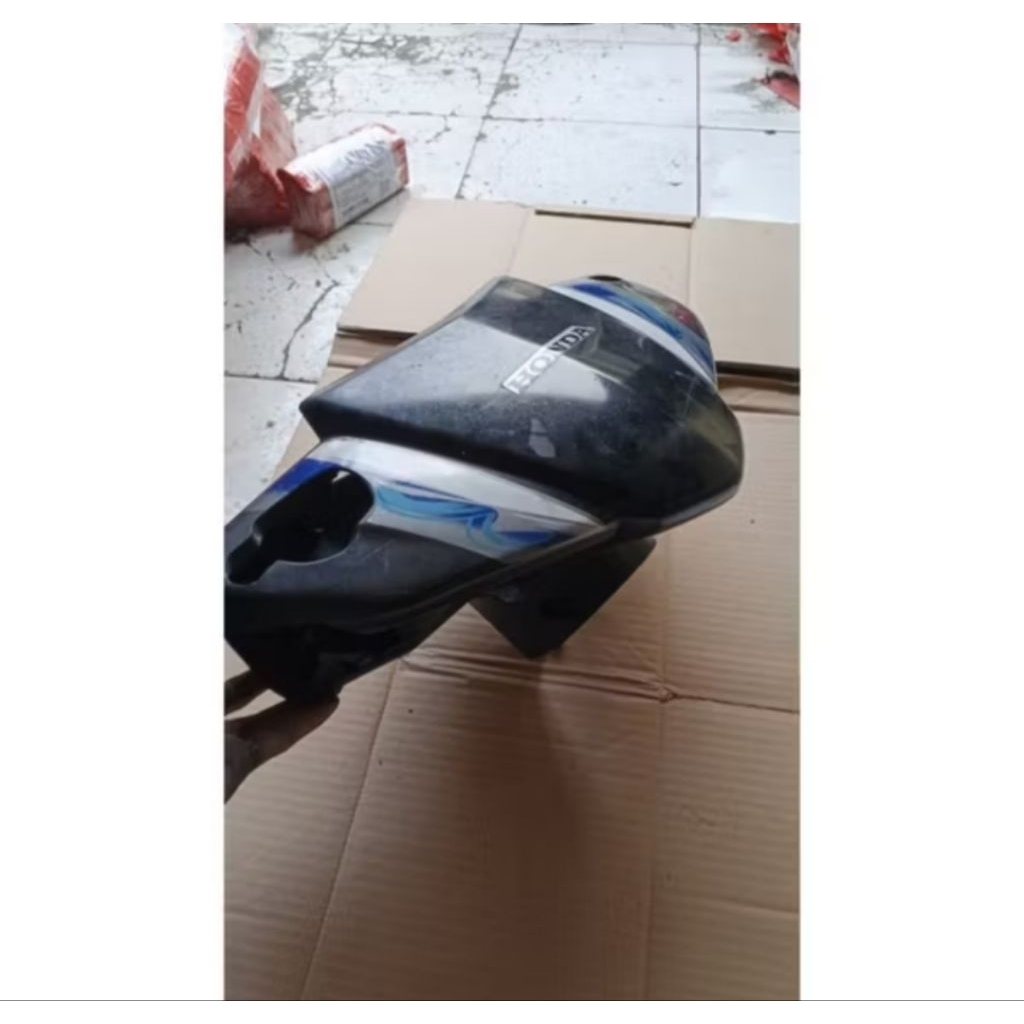 batok depan vario lama  110 original copotan