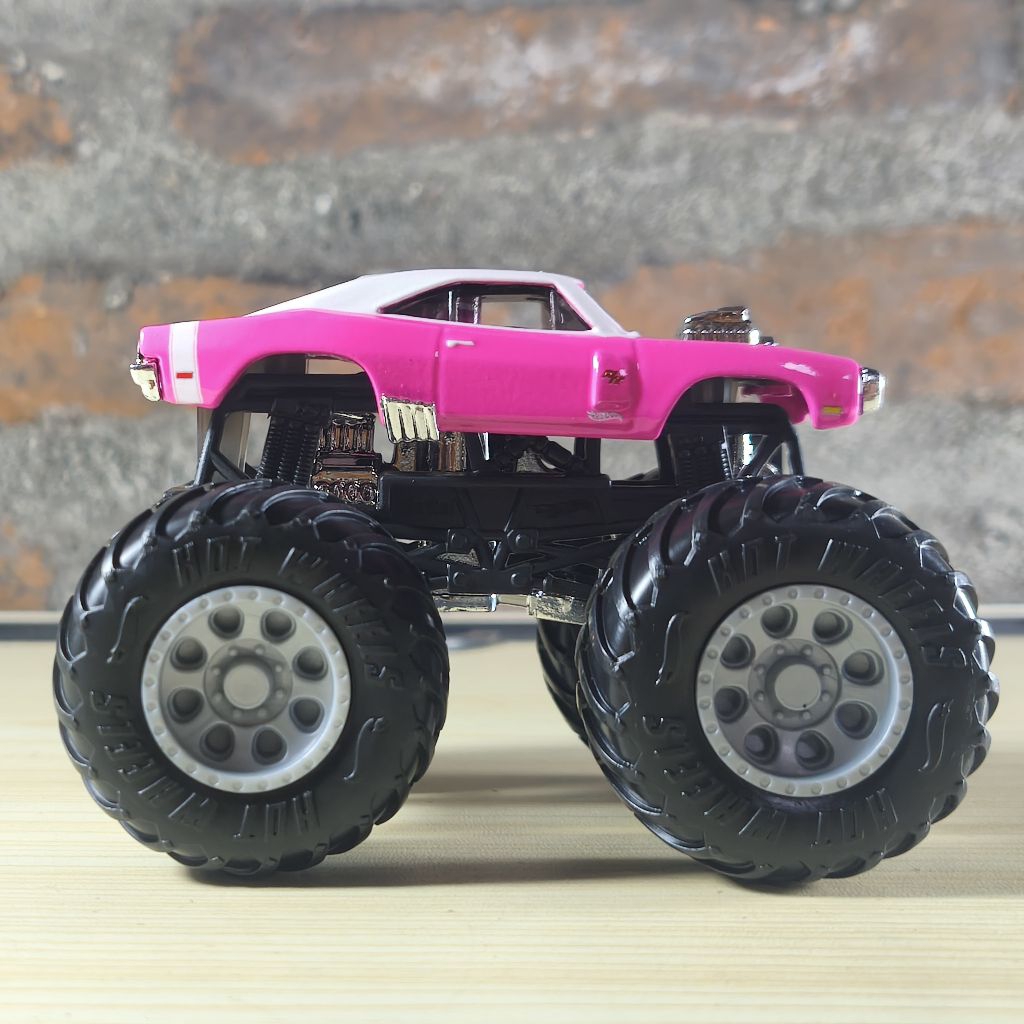 Hot Wheels Dodge Charger RT Monster Trucks - Loose Mulus