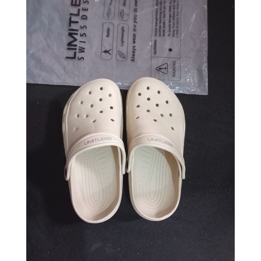 Sandal slop anak perempuan limitless unisex