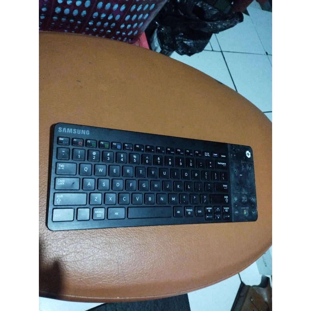 Samsung wireless keyboard VG-KBD1000 (MINUS)