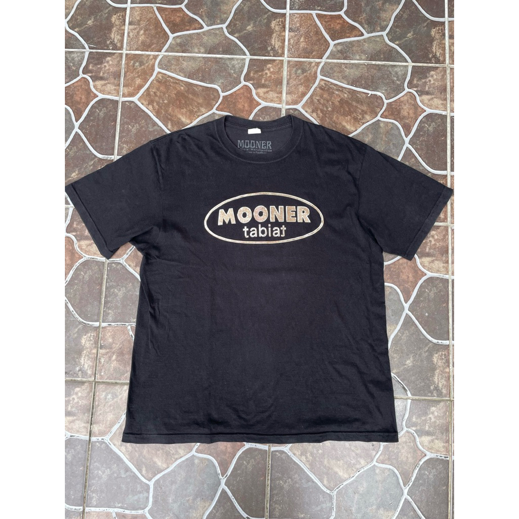 tshirt mooner