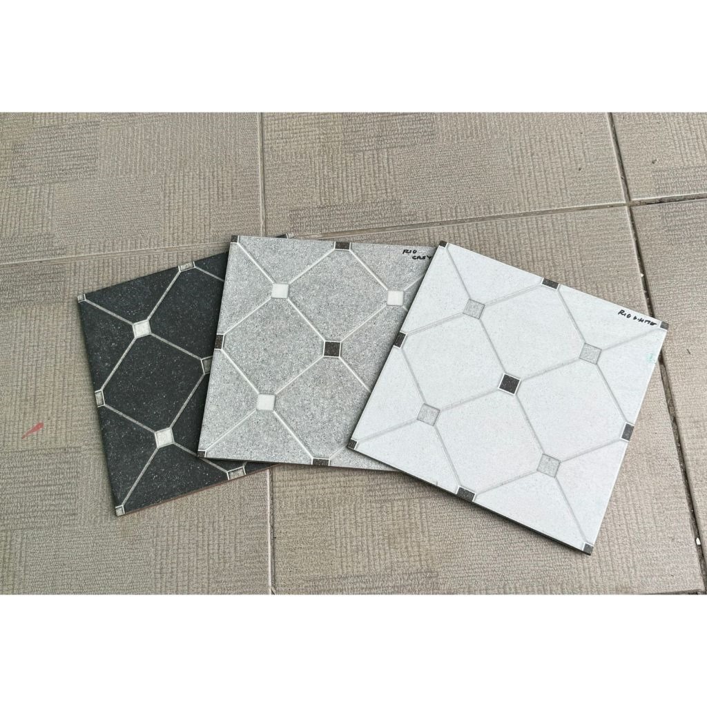 25 X 25 UNO AIKO KRAMIK LANTAI KAMAR MANDI