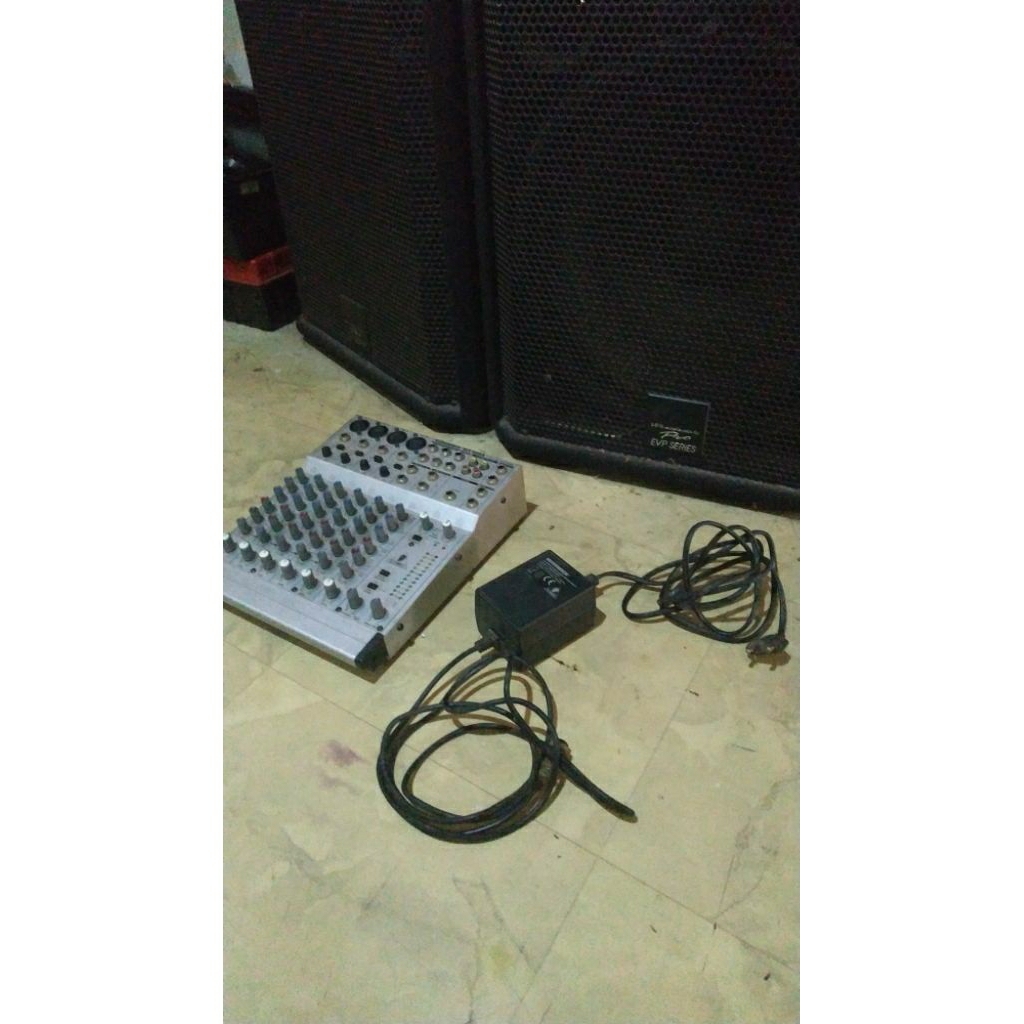 Mixer Audio Behringer MX802A